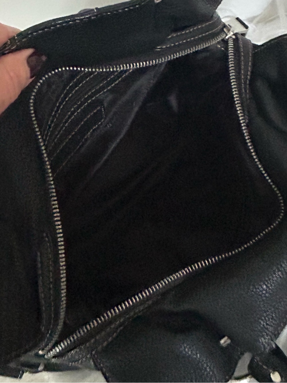 Tignanello Black Leather Shoulder Tote Satchel Multi Pocket Bag everyday tote - Picture 10 of 13